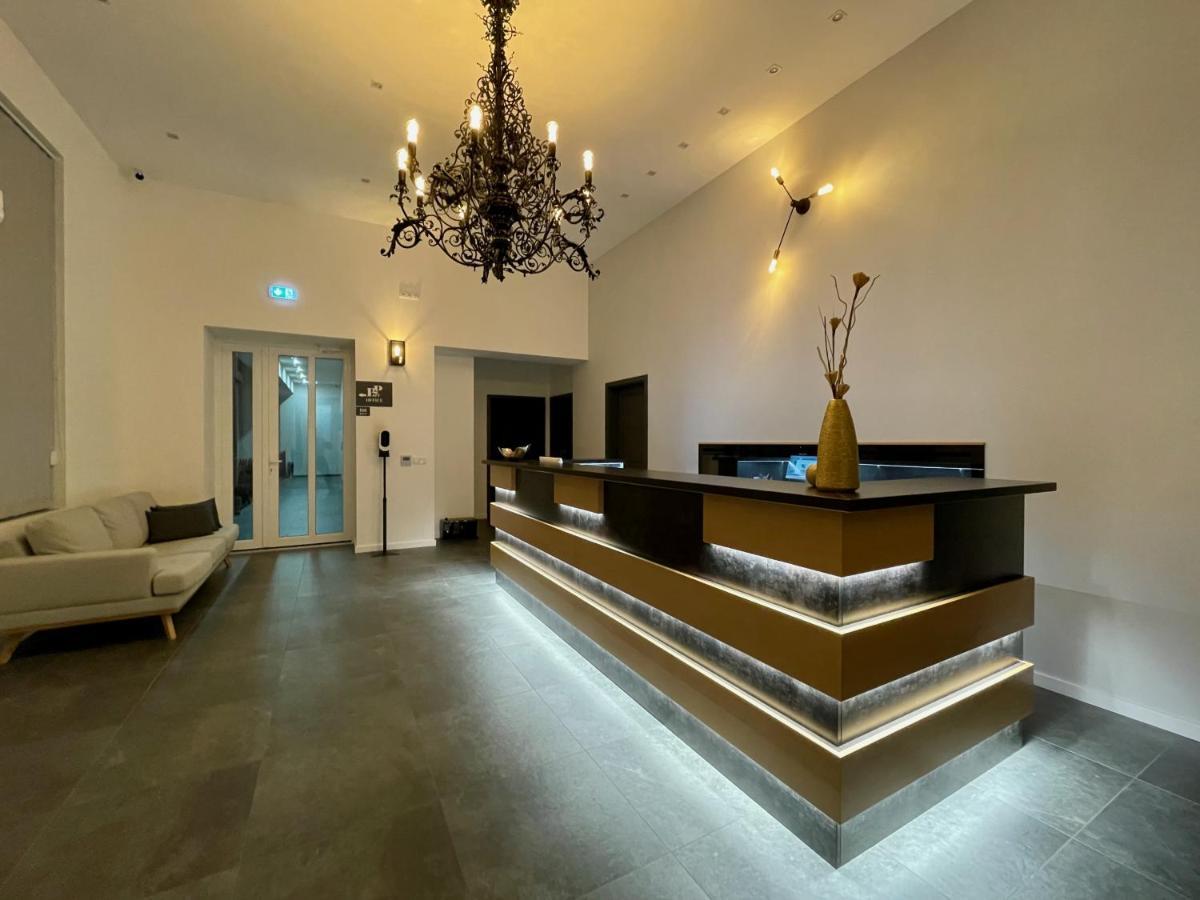 Bogathy Kuria Business Apartments Nyirbogat Buitenkant foto